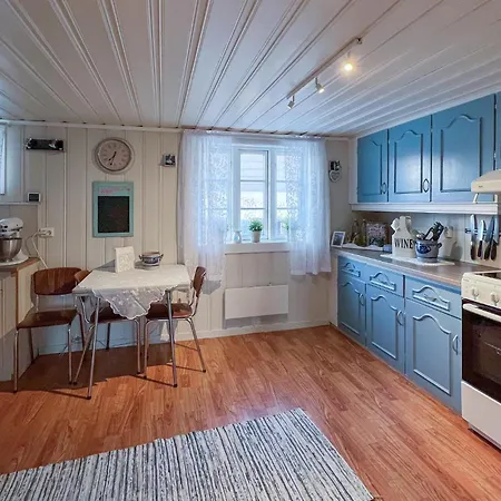 2 Bedroom Lovely In *